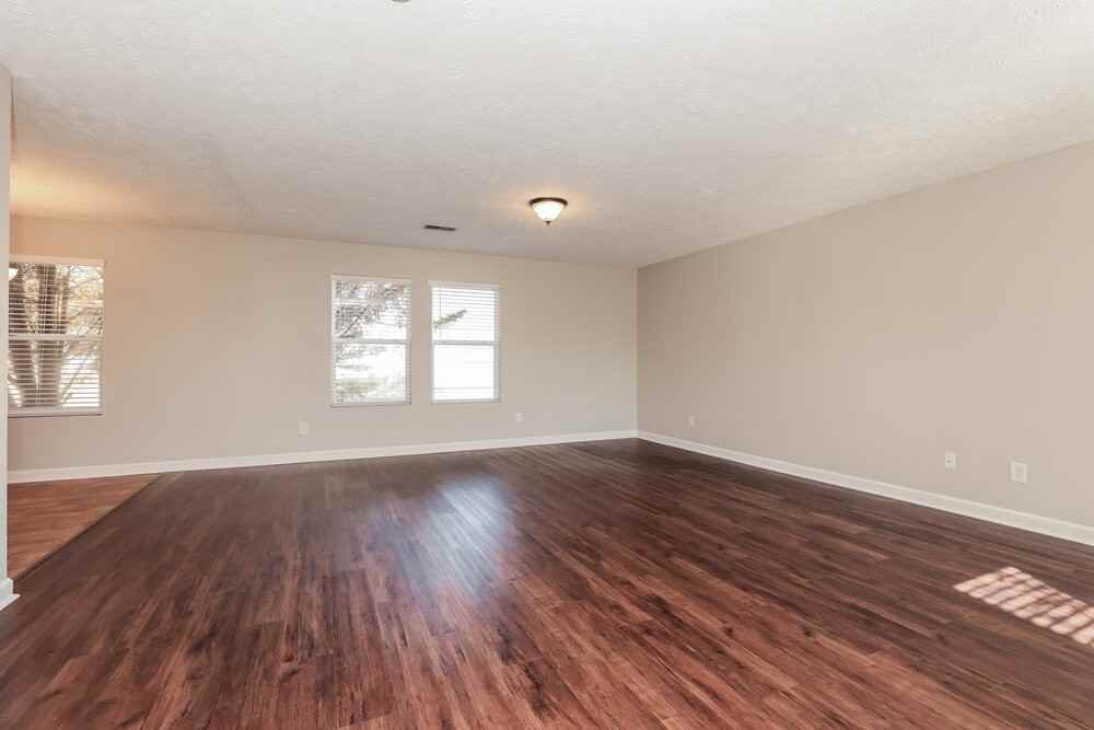 4003 Randall Ln - Photo 4 of 17