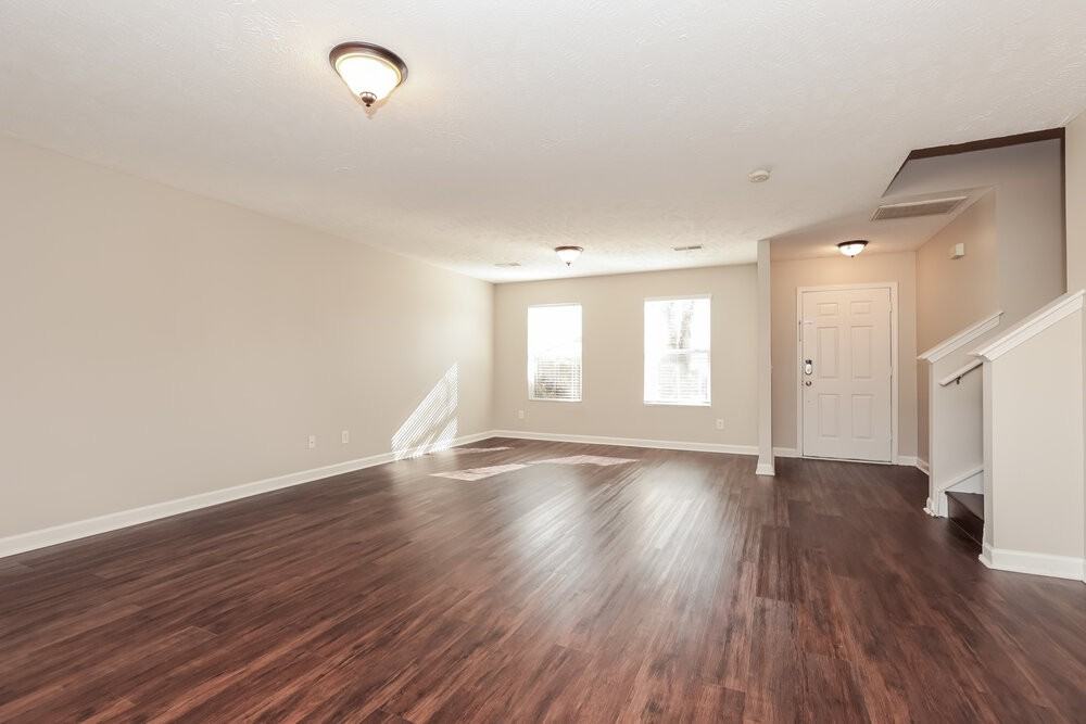 4003 Randall Ln - Photo 5 of 17