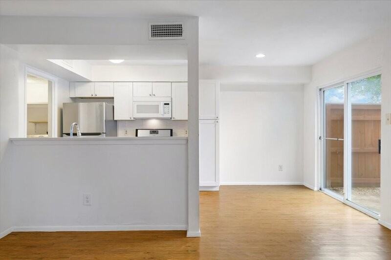 1313 Southport Dr - Photo 7 of 27