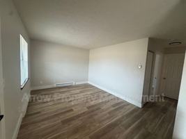 featured image of 606 S 7th St