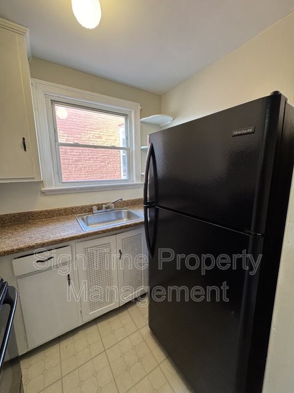 63 Broadway #5 - Photo 5 of 14