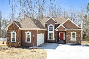 139 Hunters Pointe Dr - Photo 1 of 1