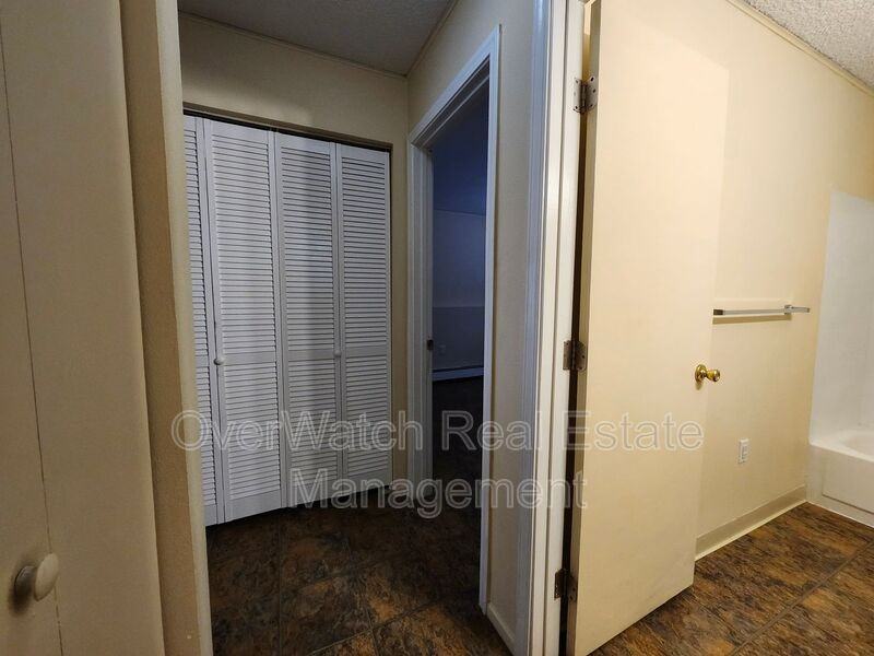 815 N Park St #3 - Photo 5 of 12