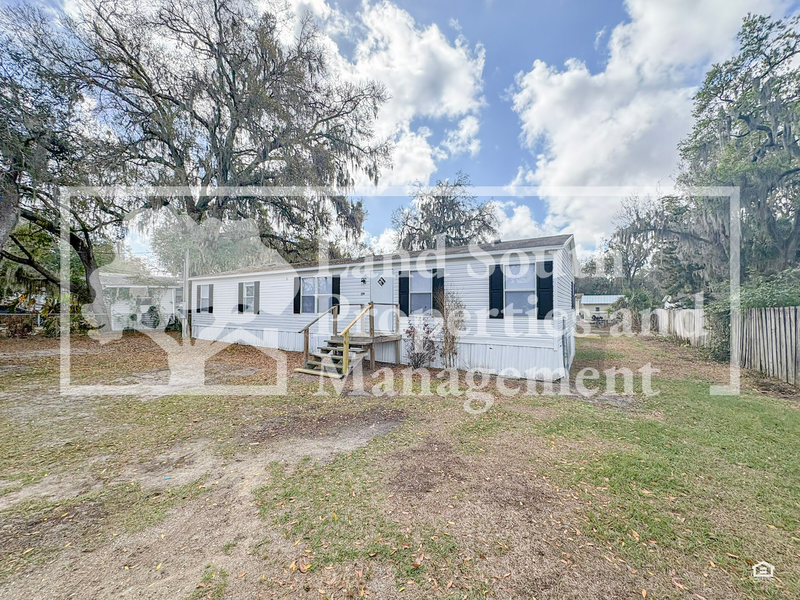 4833 Myrtle View Dr N - Photo 2 of 24