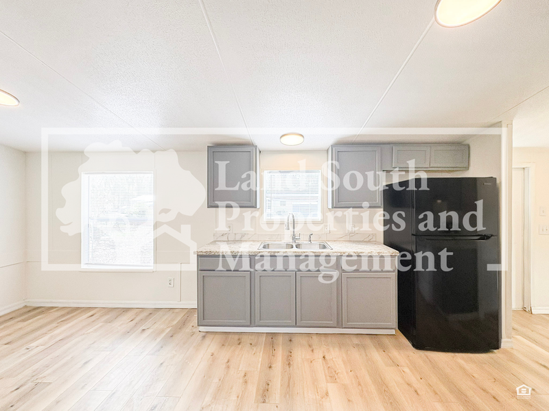 4833 Myrtle View Dr N - Photo 7 of 24