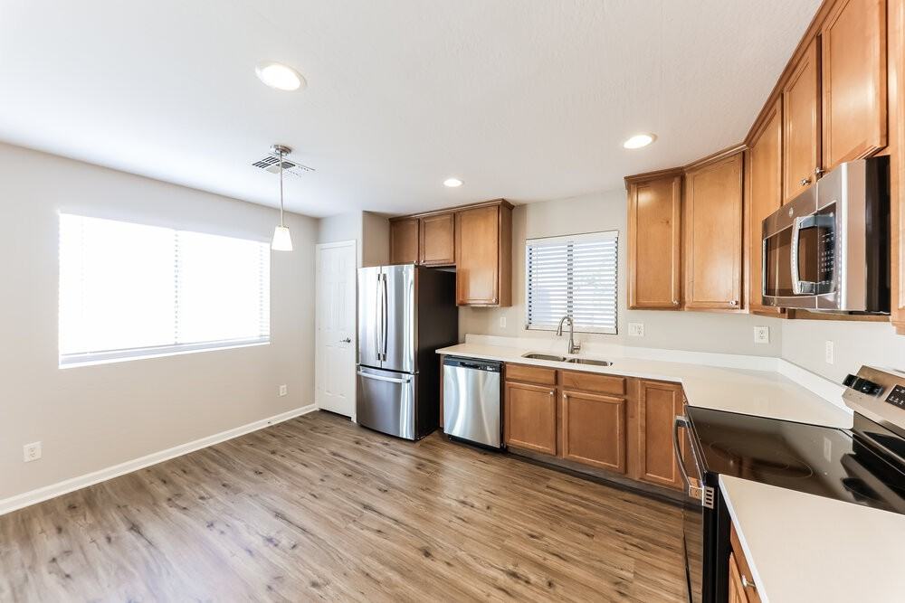 11418 W Austin Thomas Dr - Photo 7 of 17