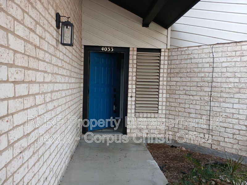 4033 Sandy Hollow Dr - Photo 2 of 43