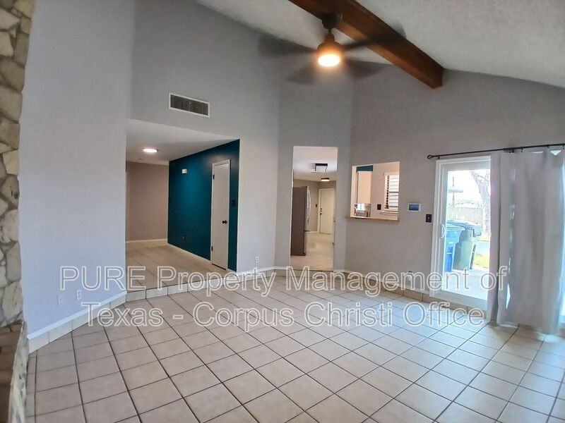 4033 Sandy Hollow Dr - Photo 3 of 43