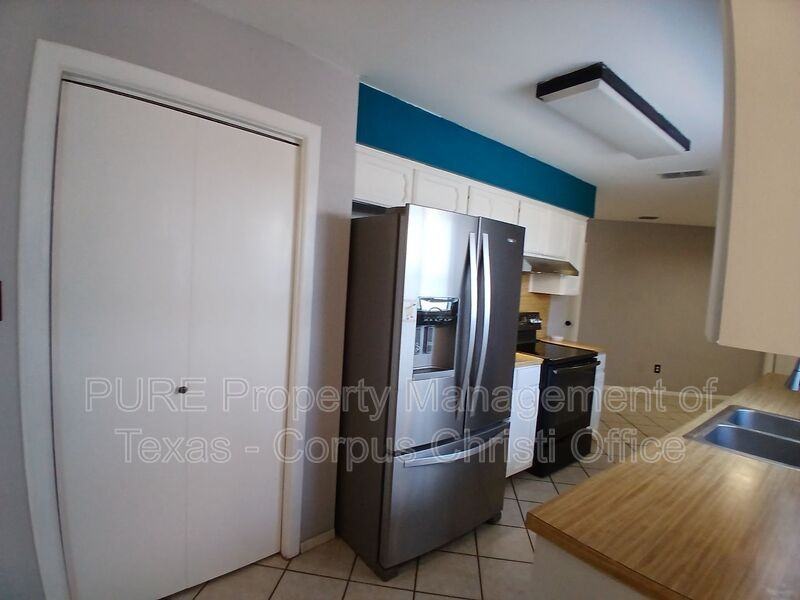 4033 Sandy Hollow Dr - Photo 6 of 43