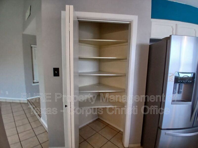 4033 Sandy Hollow Dr - Photo 7 of 43