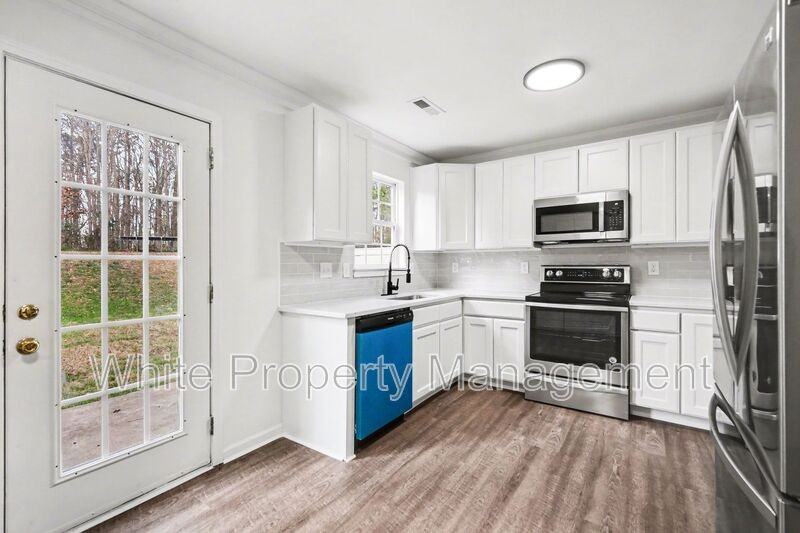 242 Amir Cir - Photo 5 of 25