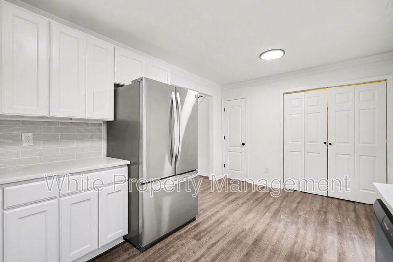 242 Amir Cir - Photo 6 of 25