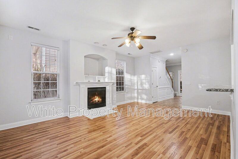 12810 Windyedge Rd - Photo 4 of 29