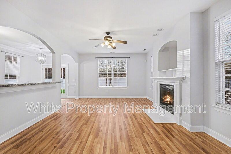 12810 Windyedge Rd - Photo 6 of 29