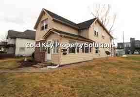 featured image of 117 E John St