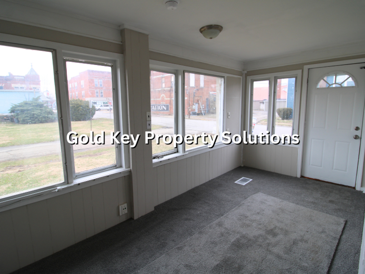 117 E John St - Photo 7 of 34