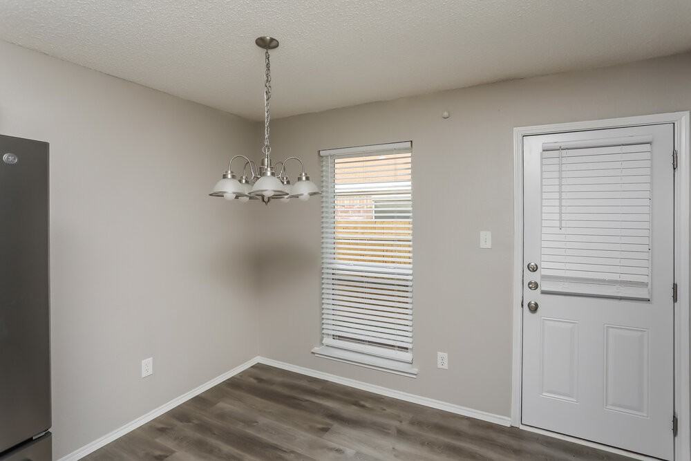 556 Blue Haze Dr - Photo 5 of 16