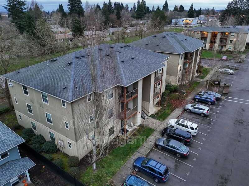 523 Catron St N #523-11 - Photo 7 of 42