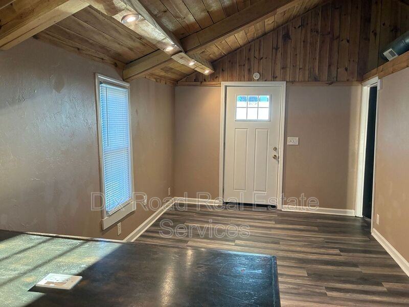 2121 Culver Ave - Photo 5 of 18