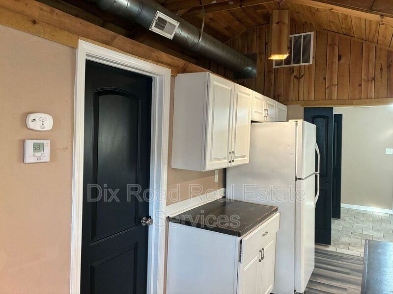 2121 Culver Ave - Photo 7 of 18