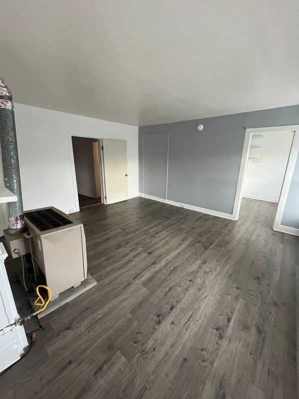 78 Genesee St #UP - Photo 6 of 11