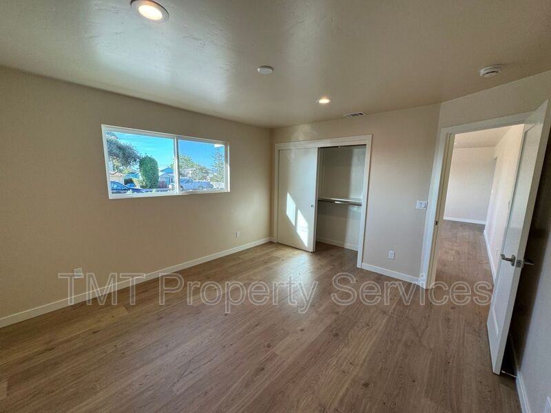 1339 Newport Ave - Photo 6 of 16