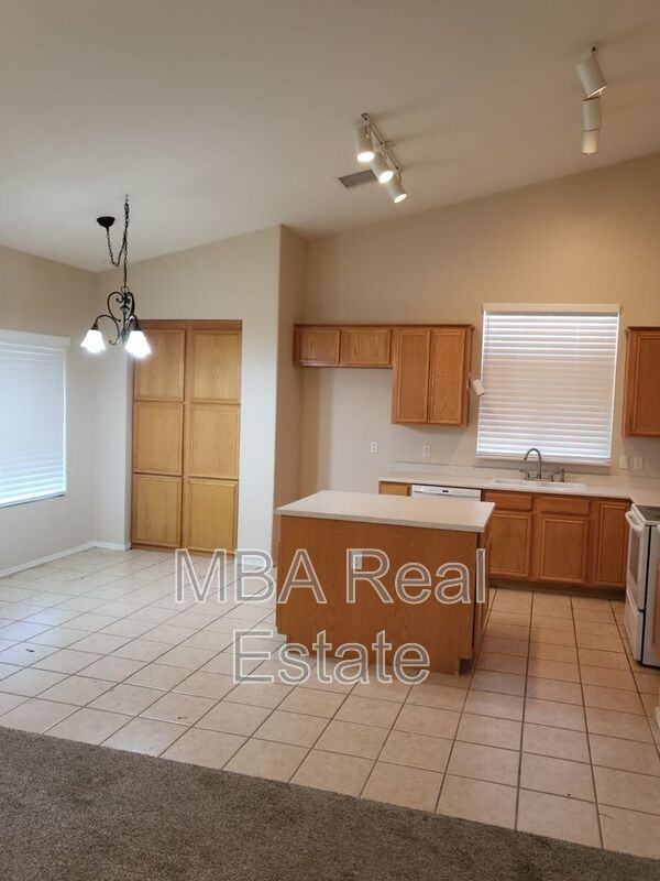 277 S Wild Horse Way - Photo 2 of 17