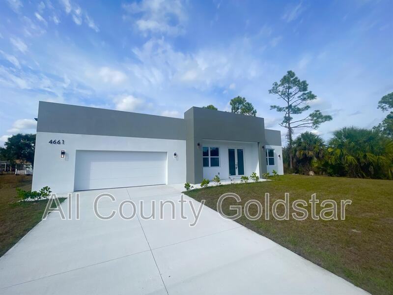 4661 Fairlane Dr - Photo 2 of 23