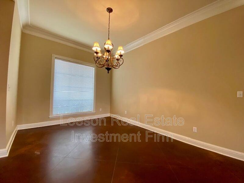 10501 Keysburg Ct - Photo 6 of 25