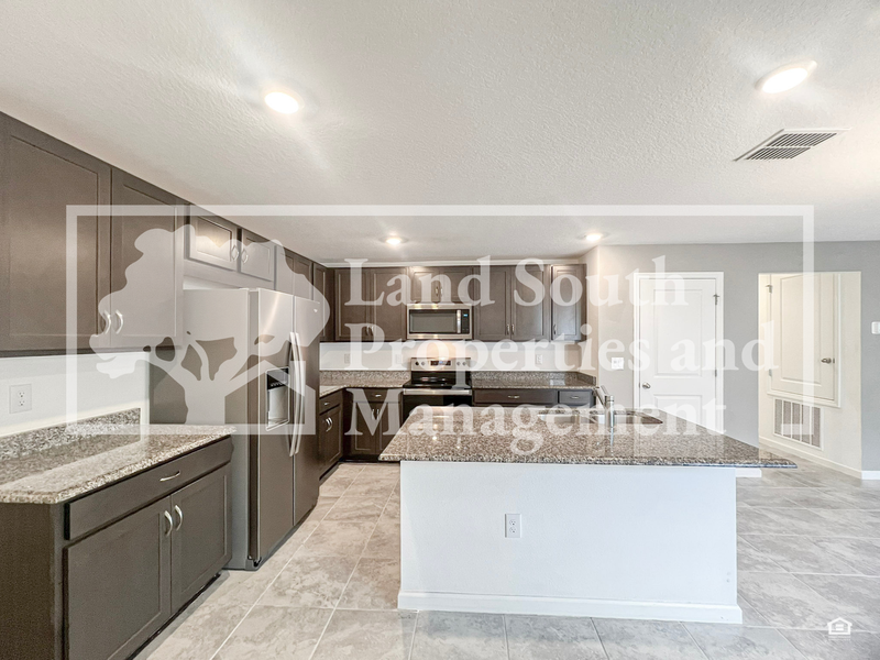 4811 Rigging St - Photo 7 of 25