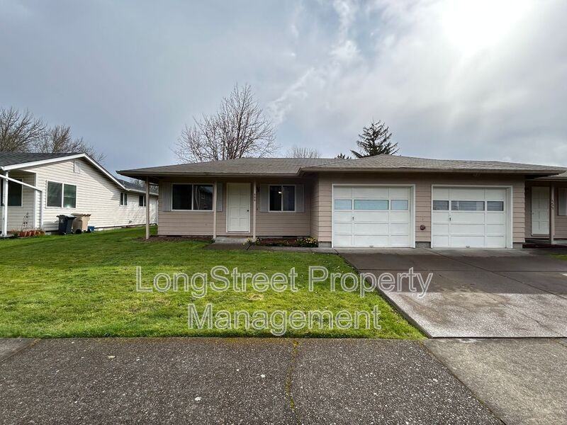 324 Ne Conifer Blvd - Photo 3 of 28