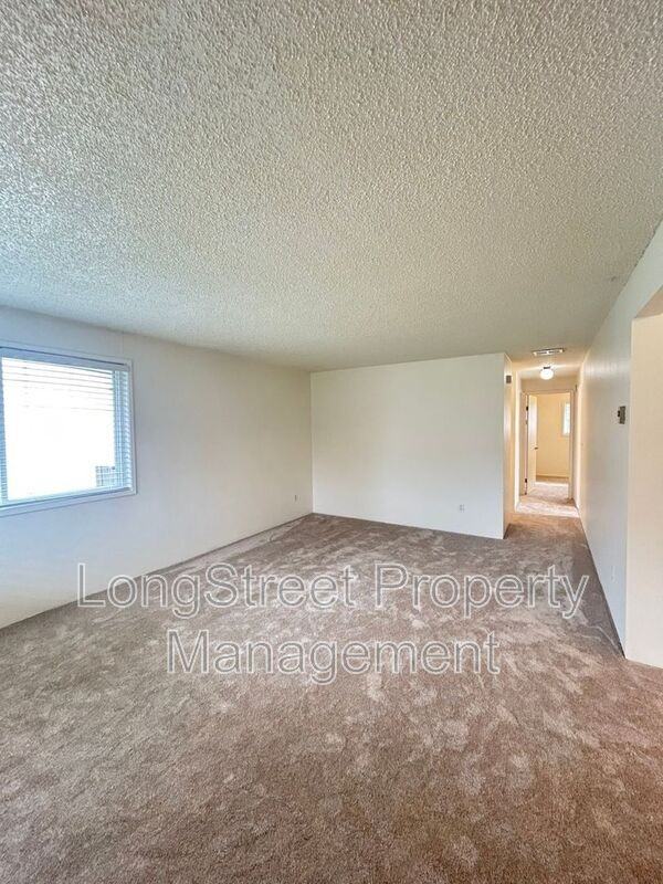 324 Ne Conifer Blvd - Photo 4 of 28