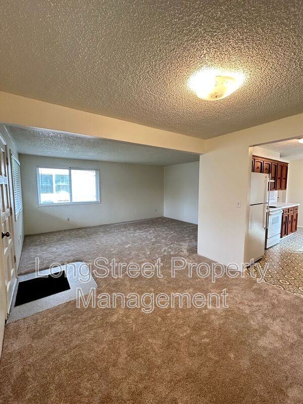 324 Ne Conifer Blvd - Photo 6 of 28