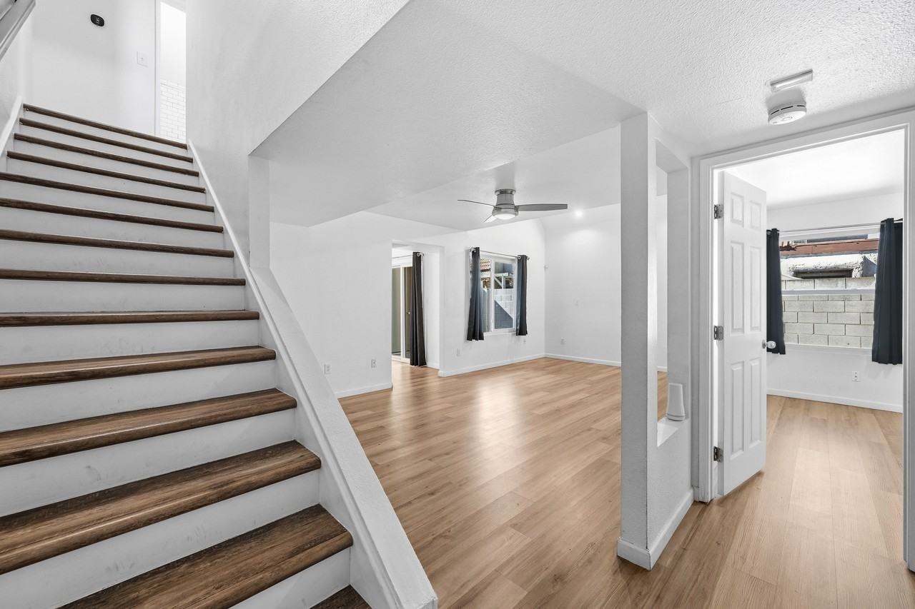 6820 South Snyder Lane - Photo 5 of 19