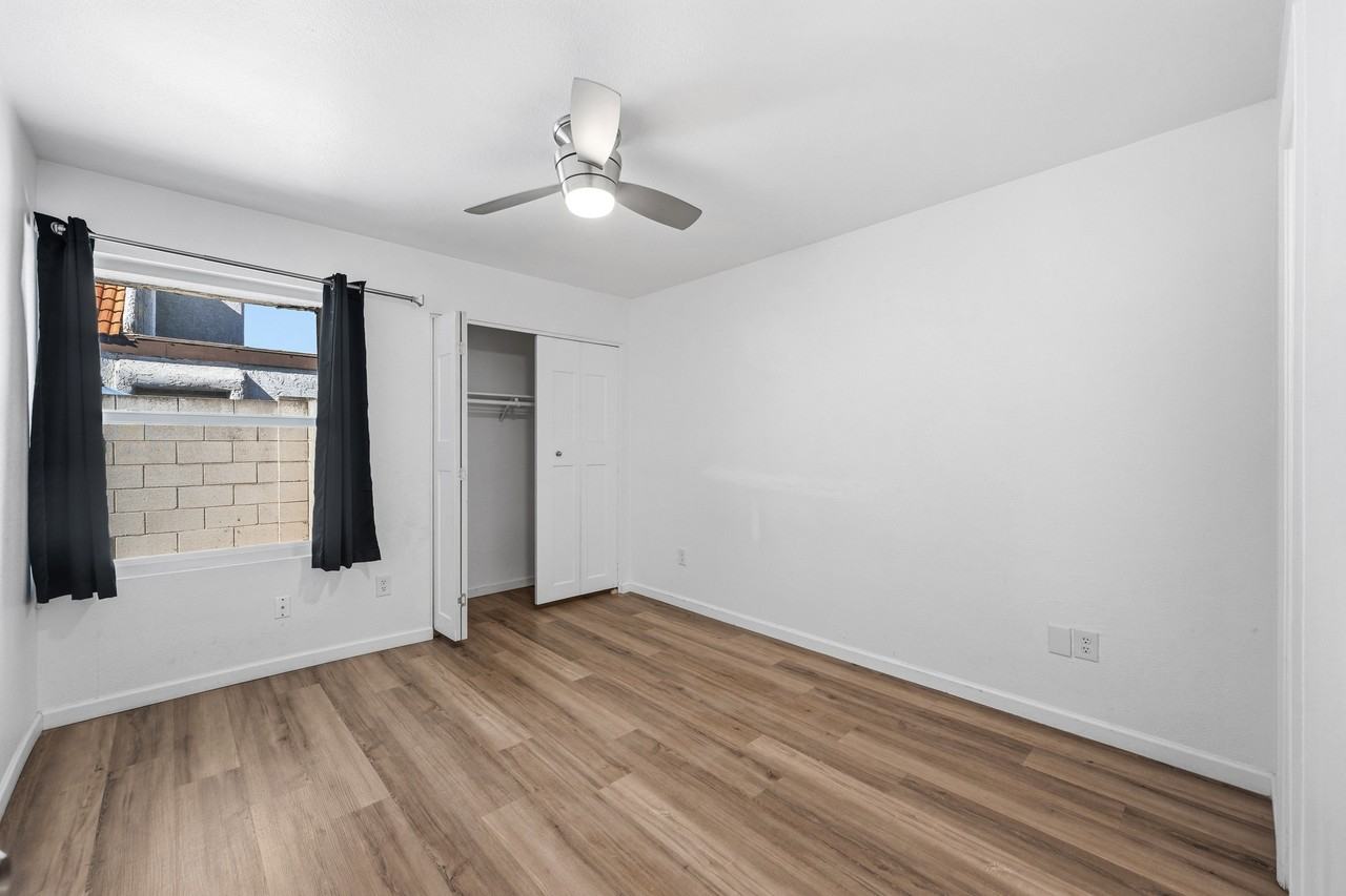 6820 South Snyder Lane - Photo 6 of 19