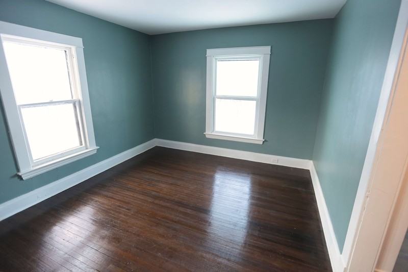 1222 Wealthy St Se - Photo 7 of 10