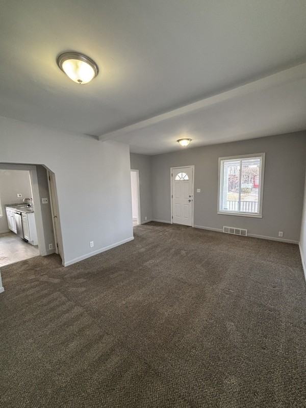 1520 Fort Park Blvd - Photo 3 of 25