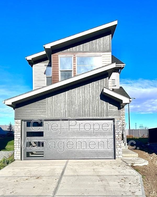 19214 22a Ave Nw - Photo 3 of 28