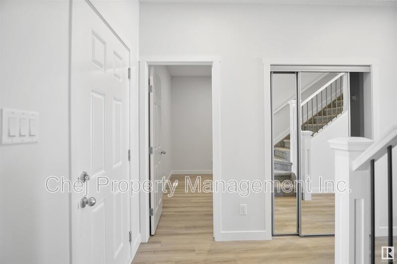 19214 22a Ave Nw - Photo 5 of 28