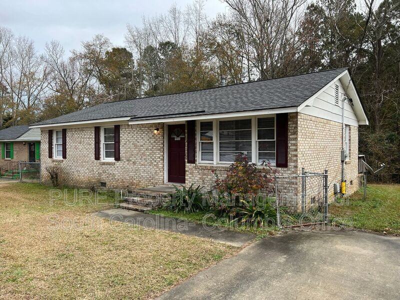 996 Chester St - Photo 2 of 23