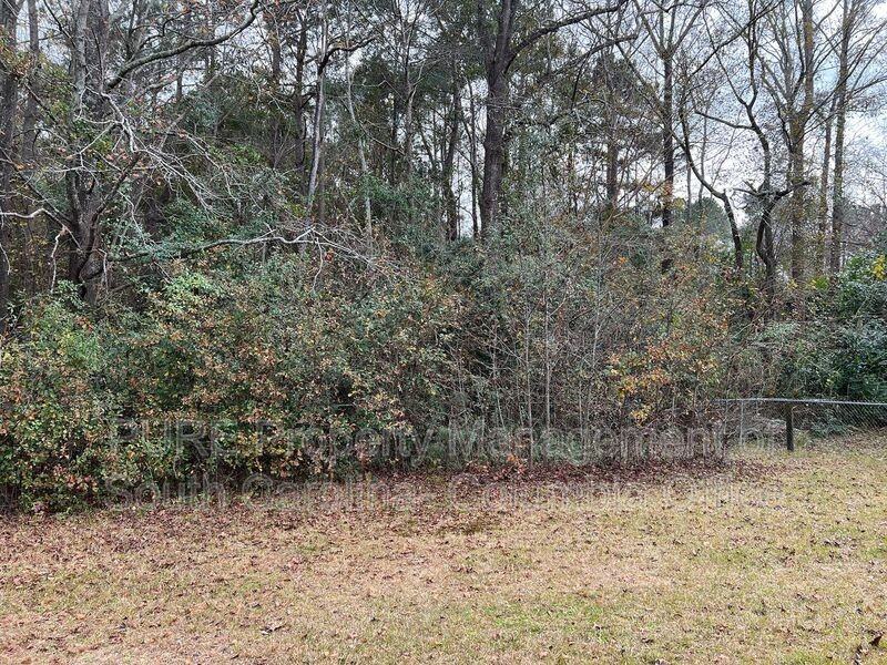 996 Chester St - Photo 4 of 23