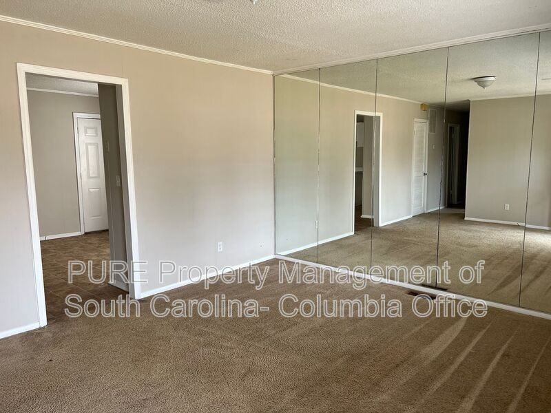 996 Chester St - Photo 6 of 23