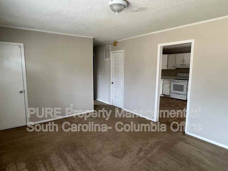 996 Chester St - Photo 7 of 23