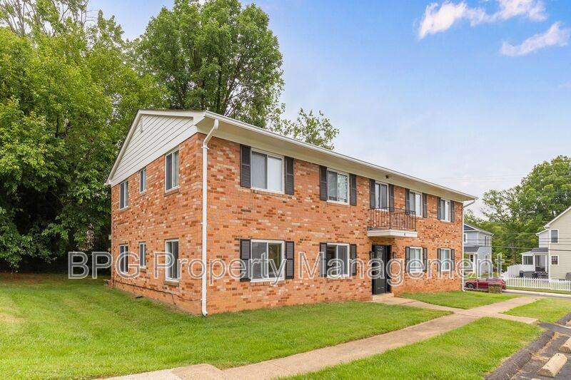 45 Washington St #4 - Photo 2 of 12