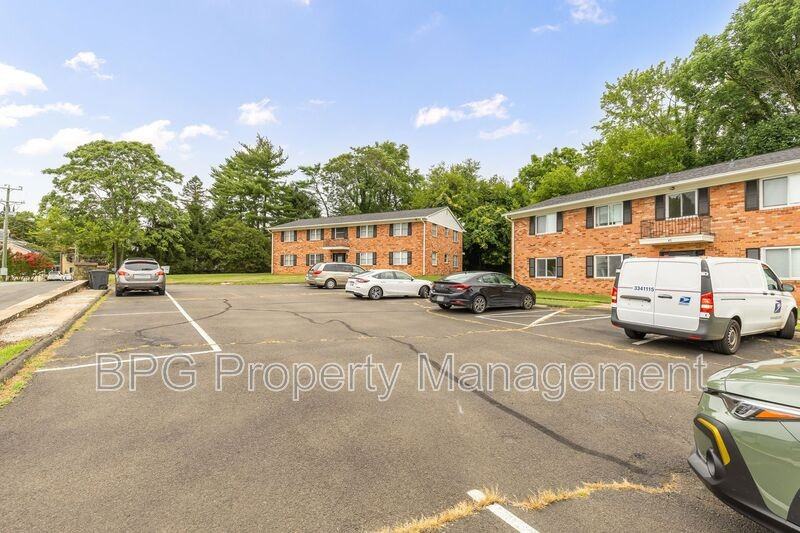 45 Washington St #4 - Photo 4 of 12