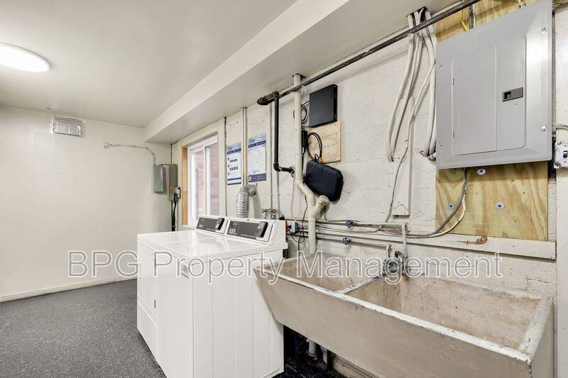 45 Washington St #4 - Photo 6 of 12