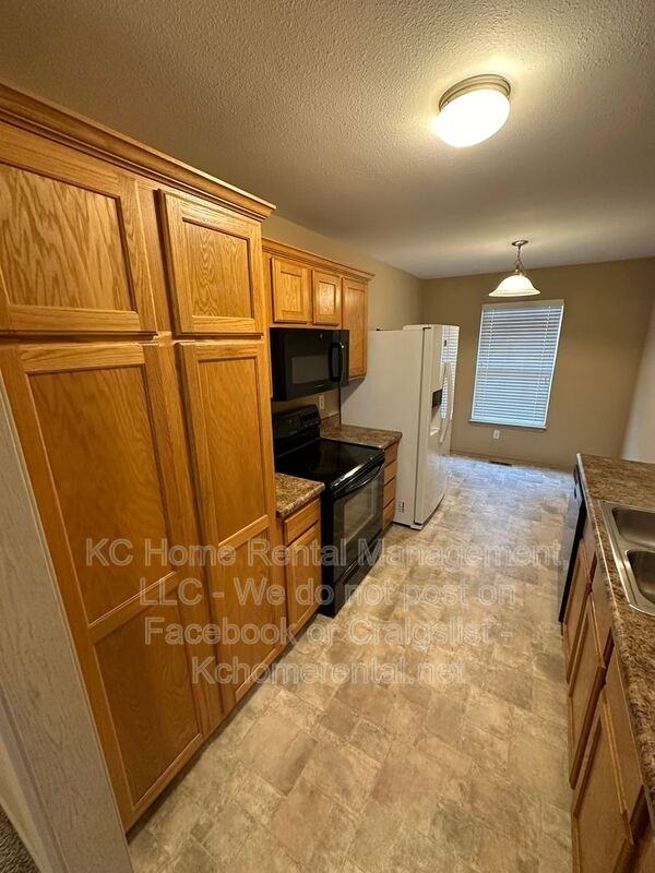 8710 N Cleveland Ave - Photo 6 of 33