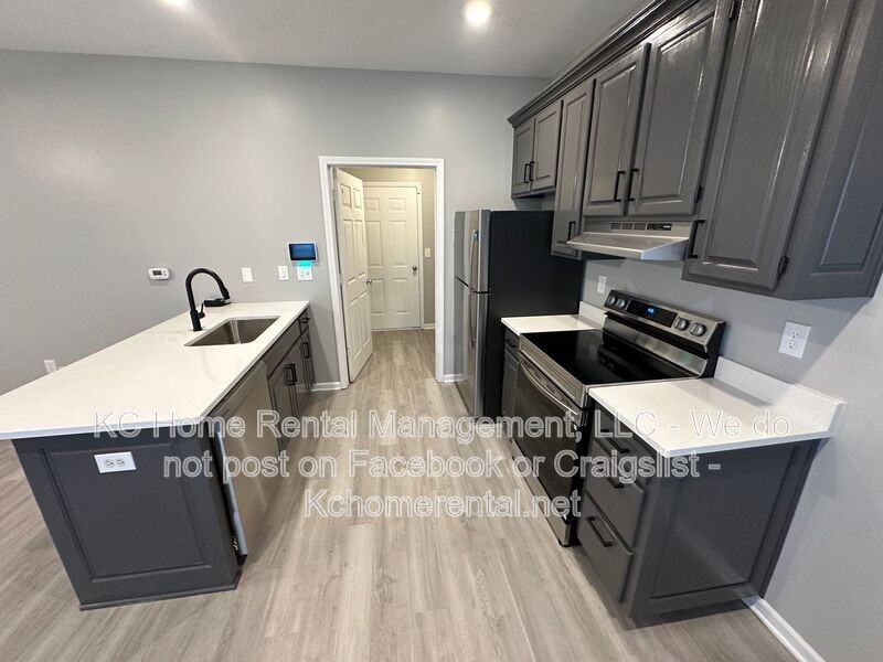 1955 N 80th Ct - Photo 5 of 32