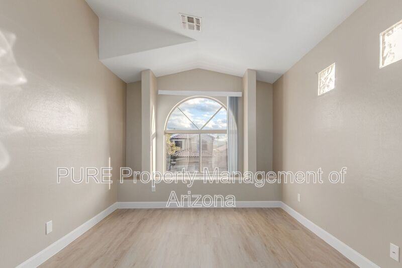 10512 W Almeria Rd - Photo 7 of 18