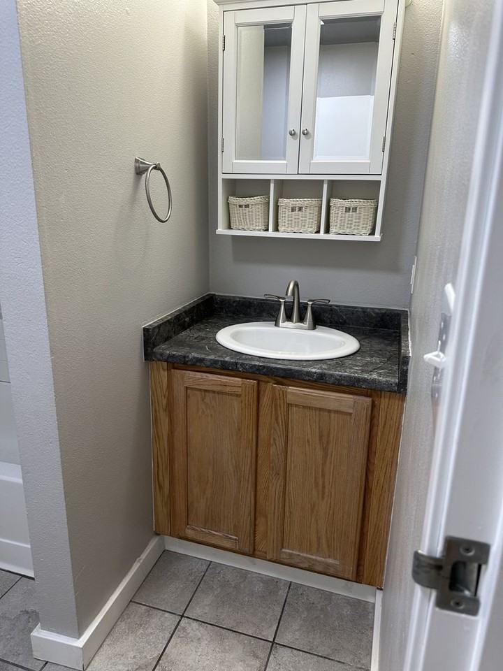 Creekwood 1940 - Photo 4 of 29